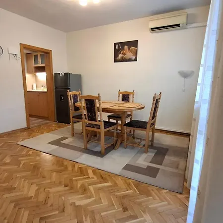 Apartmán Julia - Cosy Varna